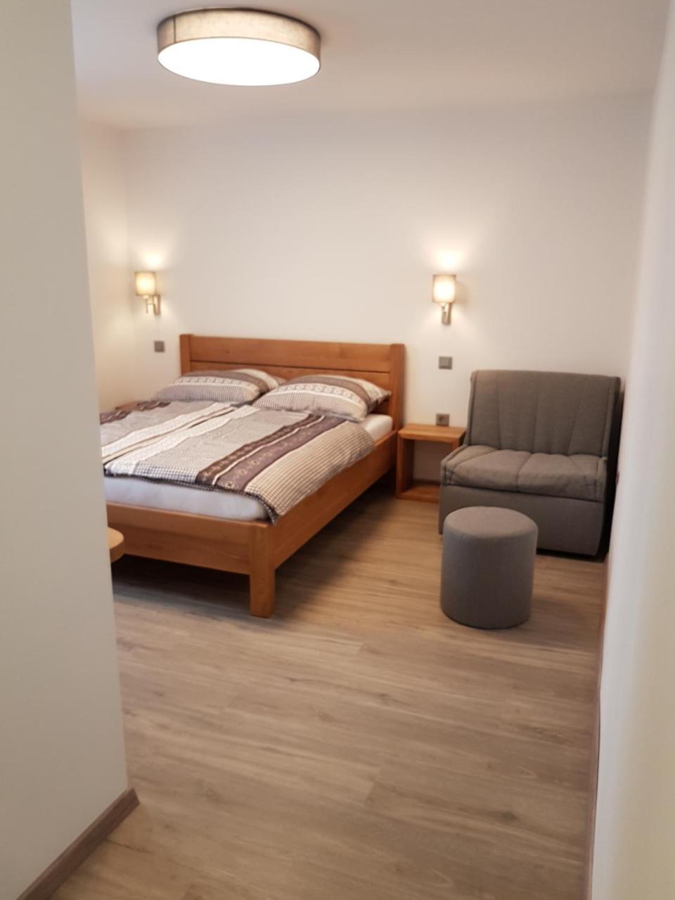 Apartments And Rooms Milena كْرانْيِسكا غورا المظهر الخارجي الصورة