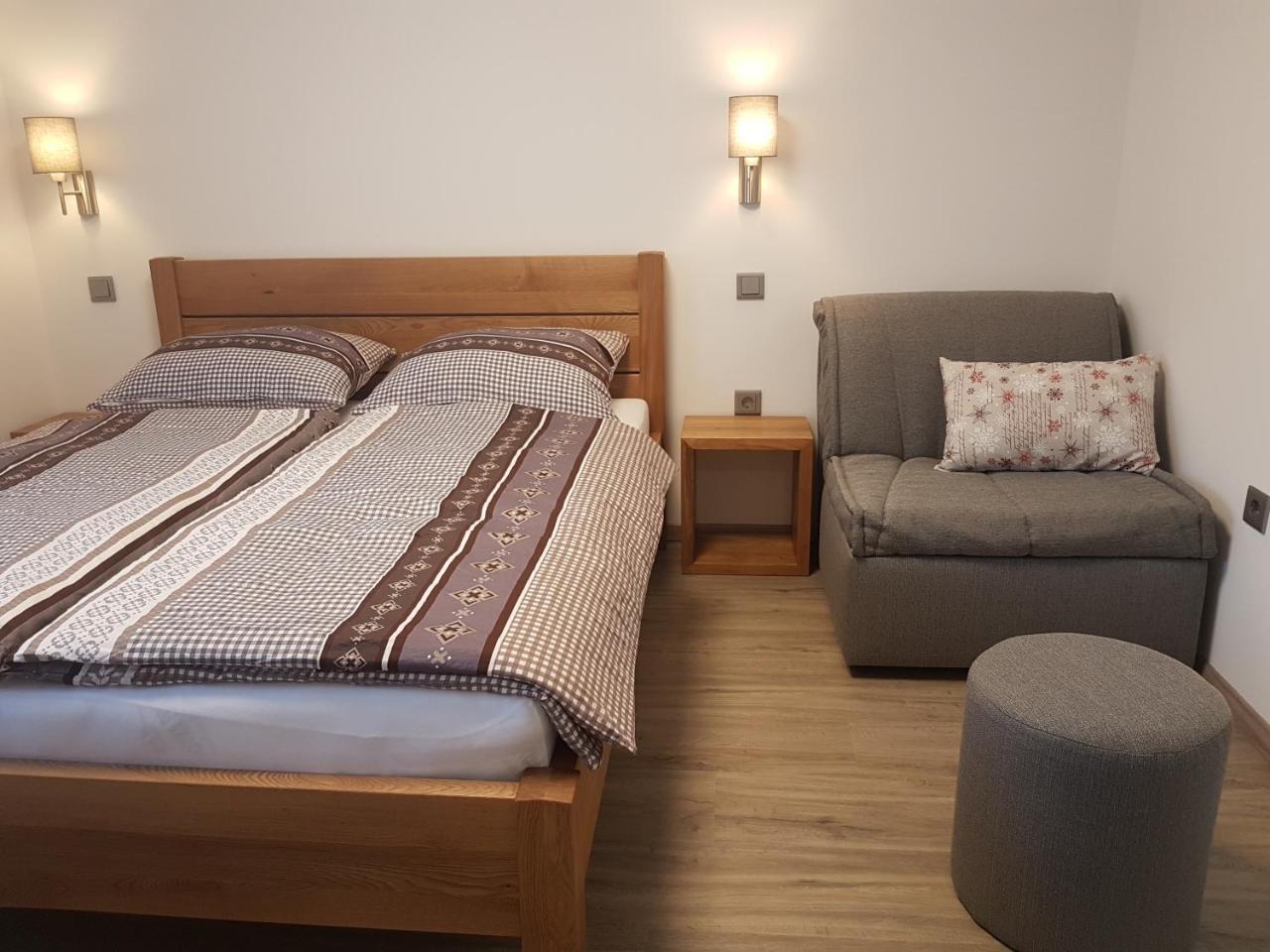 Apartments And Rooms Milena كْرانْيِسكا غورا المظهر الخارجي الصورة